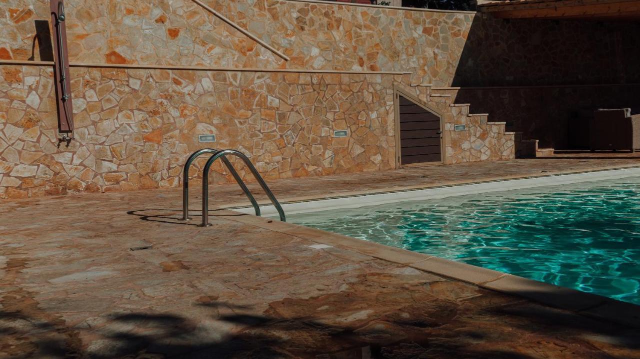 Pool And Sea View Apartments Agia Marina  エクステリア 写真
