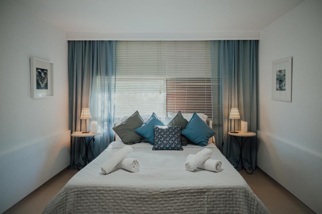 Pool And Sea View Apartments Agia Marina  エクステリア 写真